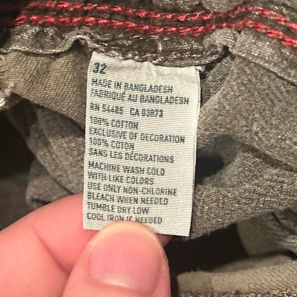 American Eagle Shorts Mens Size 32 Tan Green Cargo Distressed Midrise 12" Inseam - Picture 9 of 12